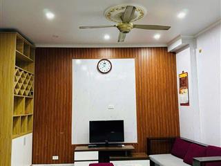 Bát khối  nhà 40m2 xây 5 tầng mới đẹp  full đồ  ô tô  9tr