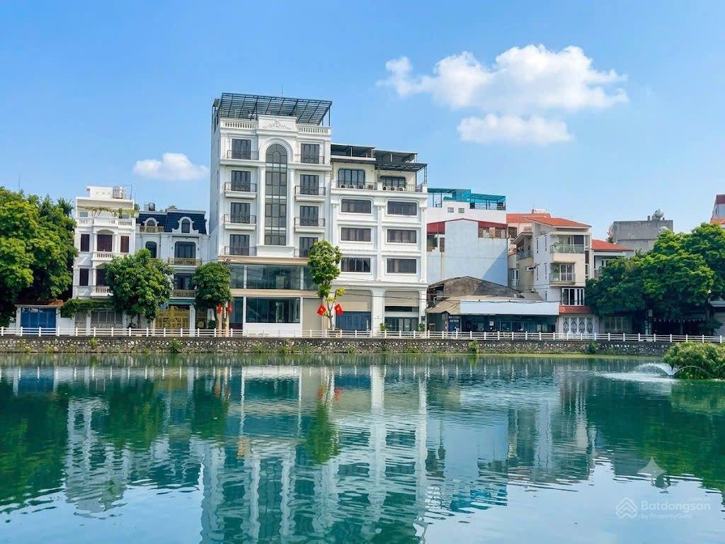 Bồ đề  tòa nhà 7 tầng, thang máy  sàn 138m2  view hồ