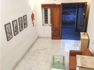 Bồ đề  nguyên căn 64m2  3 tầng  10tr
