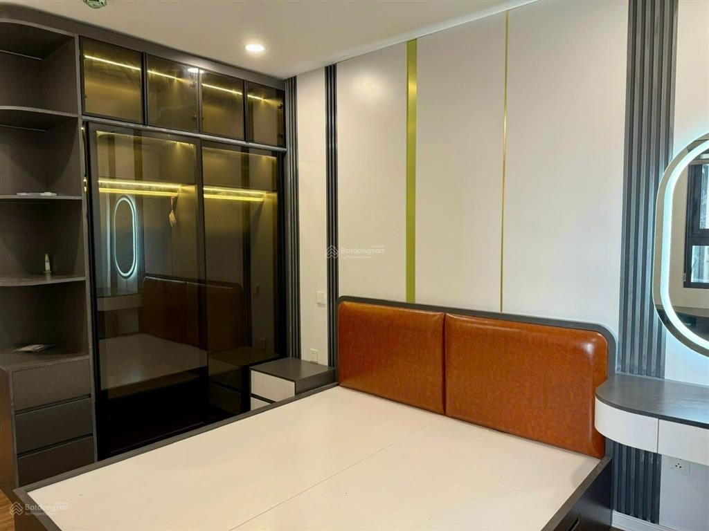 Bình minh garden  95m2  3 ngủ  full đồ  13tr