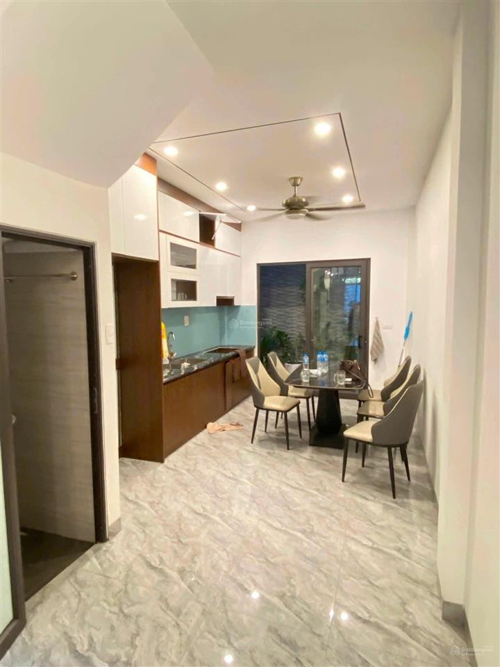 Vũ xuân thiều  nguyên căn 50m2  4 tầng  4 ngủ  full đồ  10tr/th