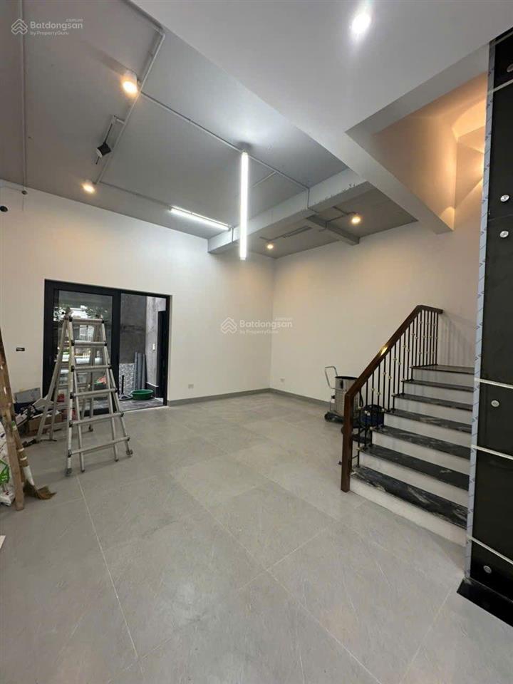 Liền kề lâm hạ  80m2  6 tầng, thang máy  vp, cty.