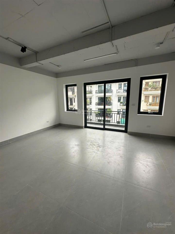 Liền kề lâm hạ  80m2  6 tầng, thang máy  vp, cty.