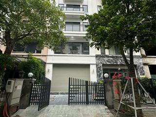 Liền kề lâm hạ  80m2  6 tầng, thang máy  vp, cty.