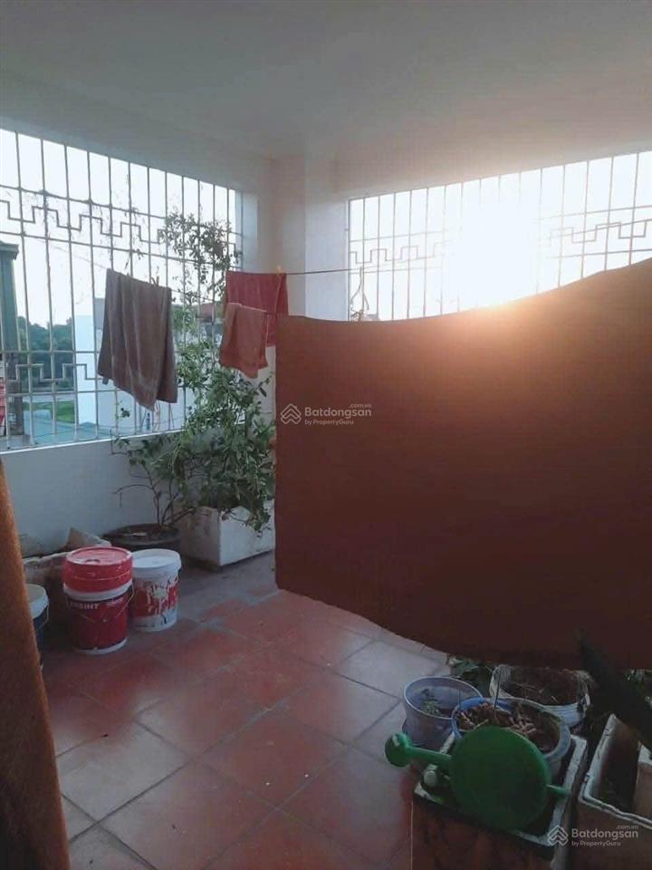 Tư đình  nguyên căn  4 ngủ  full đồ  ô tô  12tr