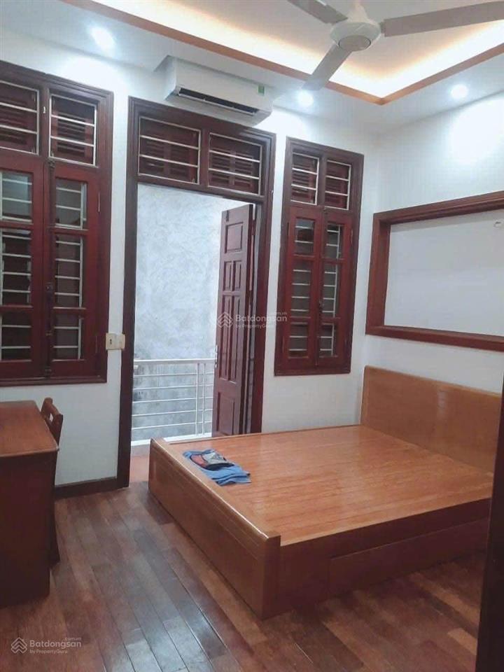 Tư đình  nguyên căn  4 ngủ  full đồ  ô tô  12tr