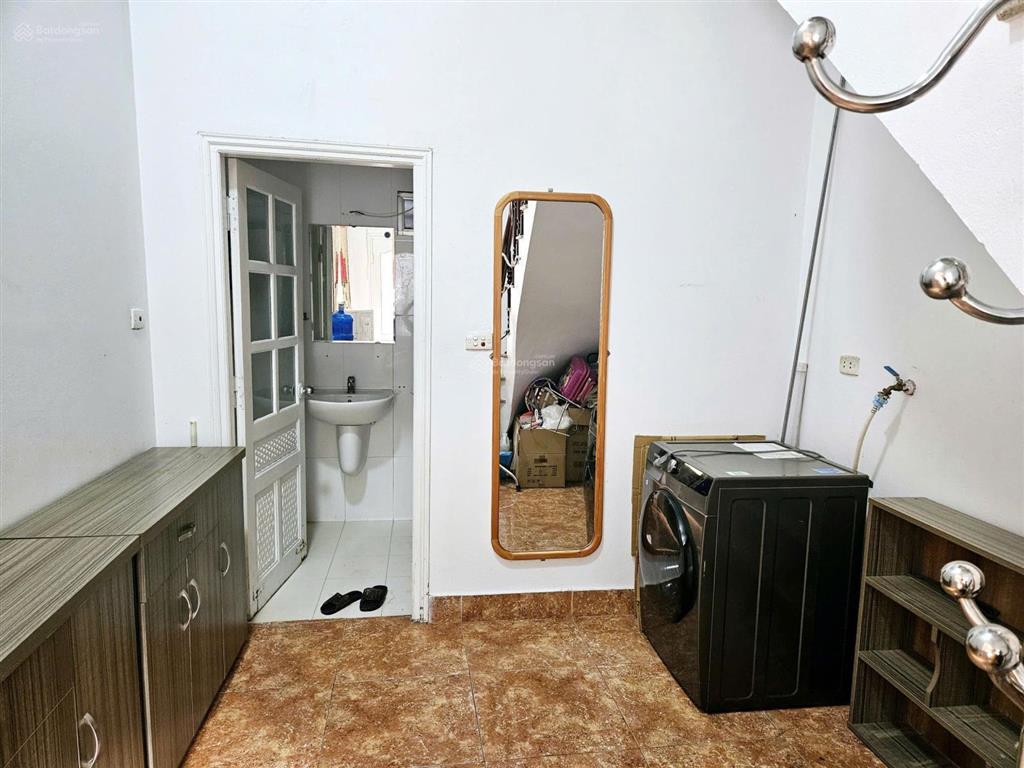 Hồng tiến  nguyên căn 90m2  3 tầng  full đồ
