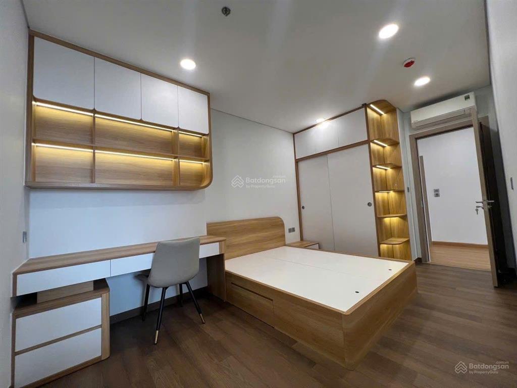 Khai sơn  căn 77m2  2 ngủ, full đồ  12tr