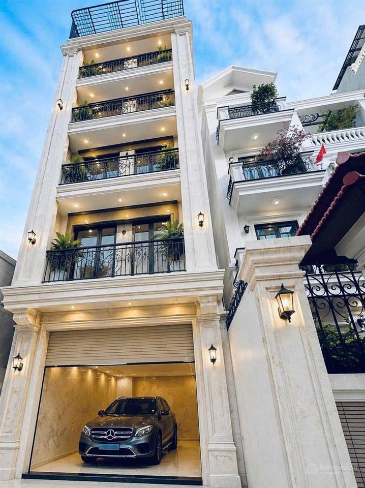 Tư đình  nhà 107m2  6 tầng, thang máy  ô tô  chỉ 22tr