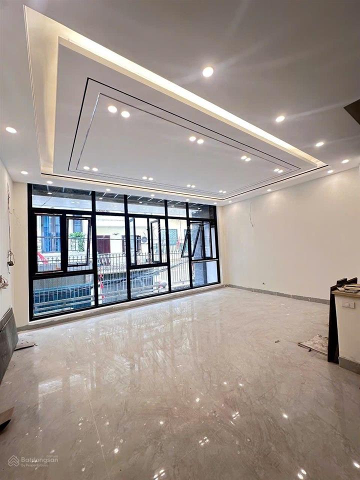 Tư đình  nhà 107m2  6 tầng, thang máy  ô tô  chỉ 22tr
