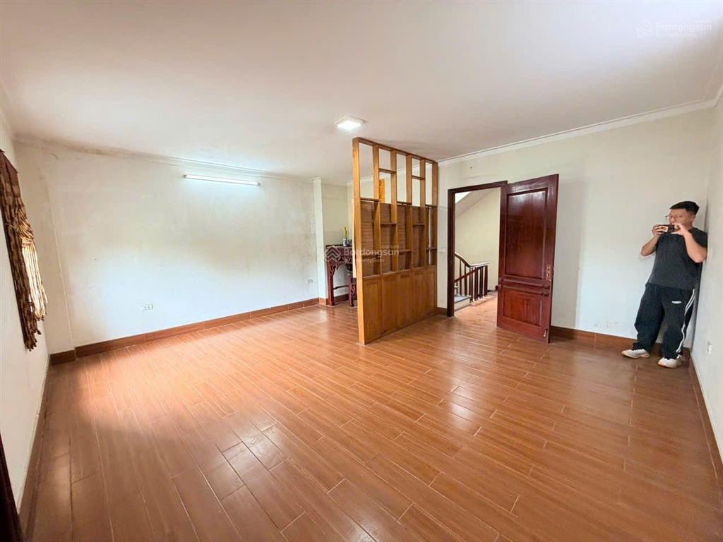 Vũ đức thận, big c  nguyên căn phân lô  ô tô tránh