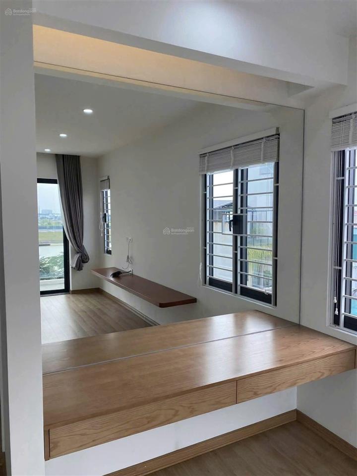 Mặt phố phúc lợi  nguyên căn 86m2  6 tầng, thang máy  cty, vp