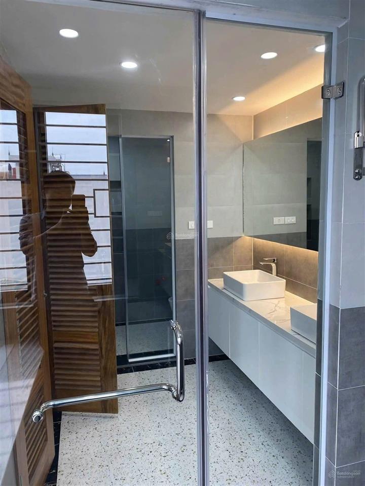 Mặt phố phúc lợi  nguyên căn 86m2  6 tầng, thang máy  cty, vp