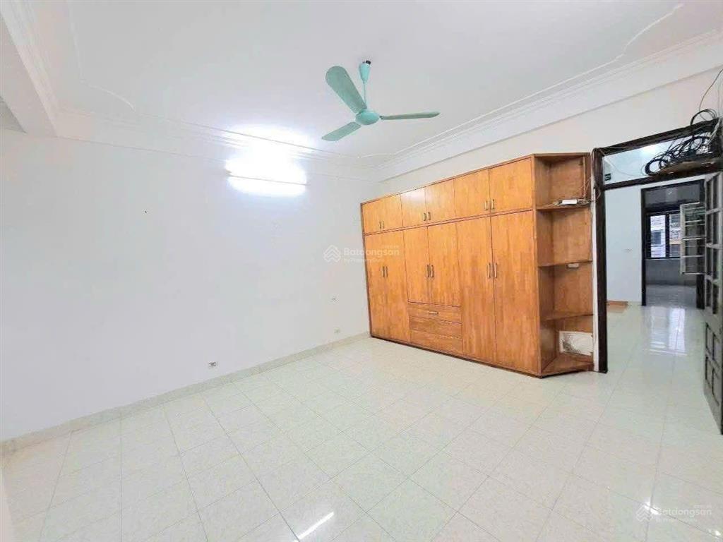 Khu dân cư 918  nguyên căn 75m2  5 tầng  ô tô tránh, vỉa hè  18tr