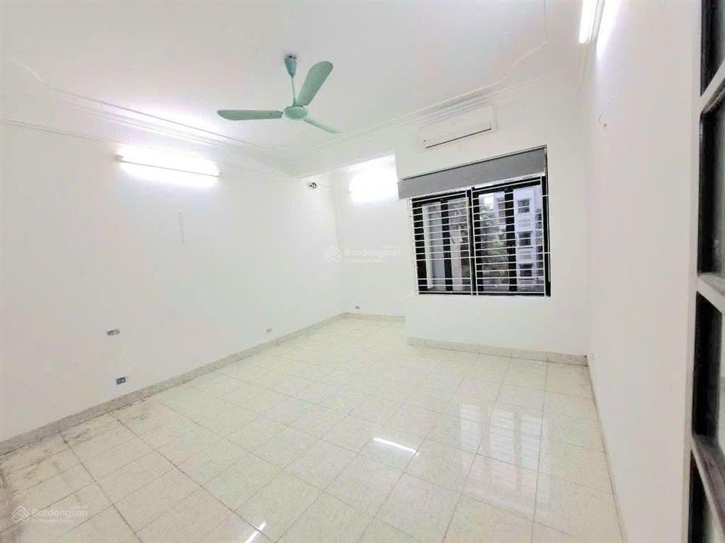 Khu dân cư 918  nguyên căn 75m2  5 tầng  ô tô tránh, vỉa hè  18tr