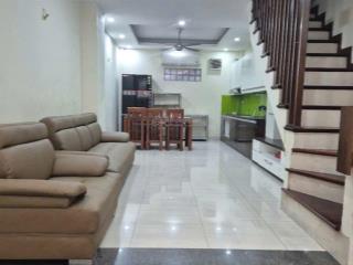 Bồ đề  nguyên căn 48m2  5 tầng  full đồ