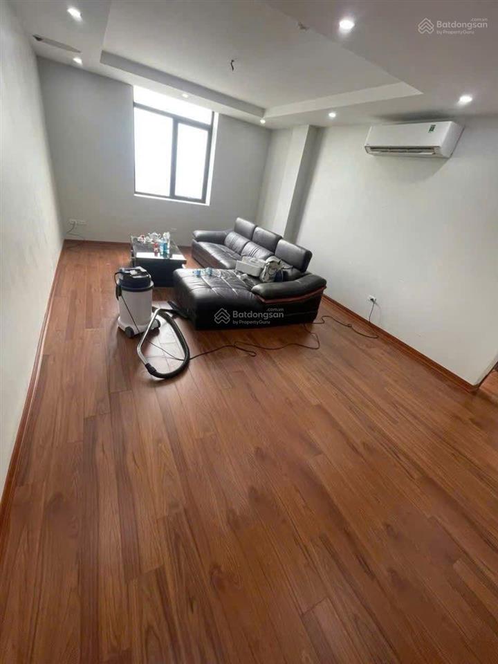 Sài đồng  chung cư 110m2  2 ngủ  mới sửa  9tr