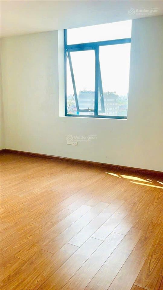 Sài đồng  chung cư 110m2  2 ngủ  mới sửa  9tr