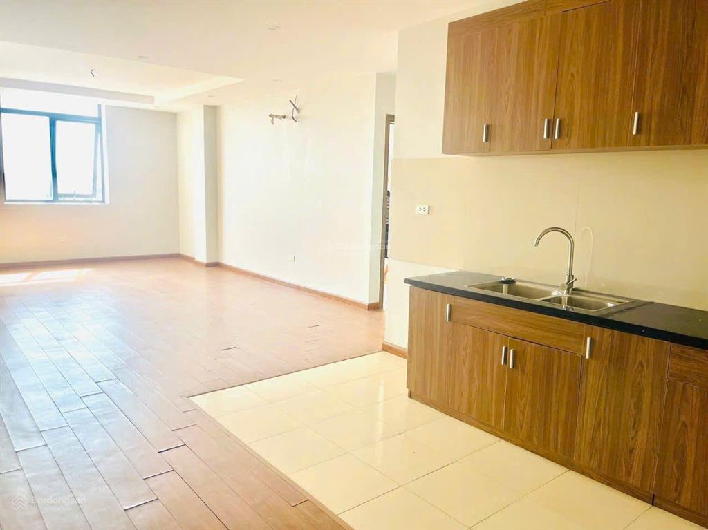 Sài đồng  chung cư 110m2  2 ngủ  mới sửa  9tr