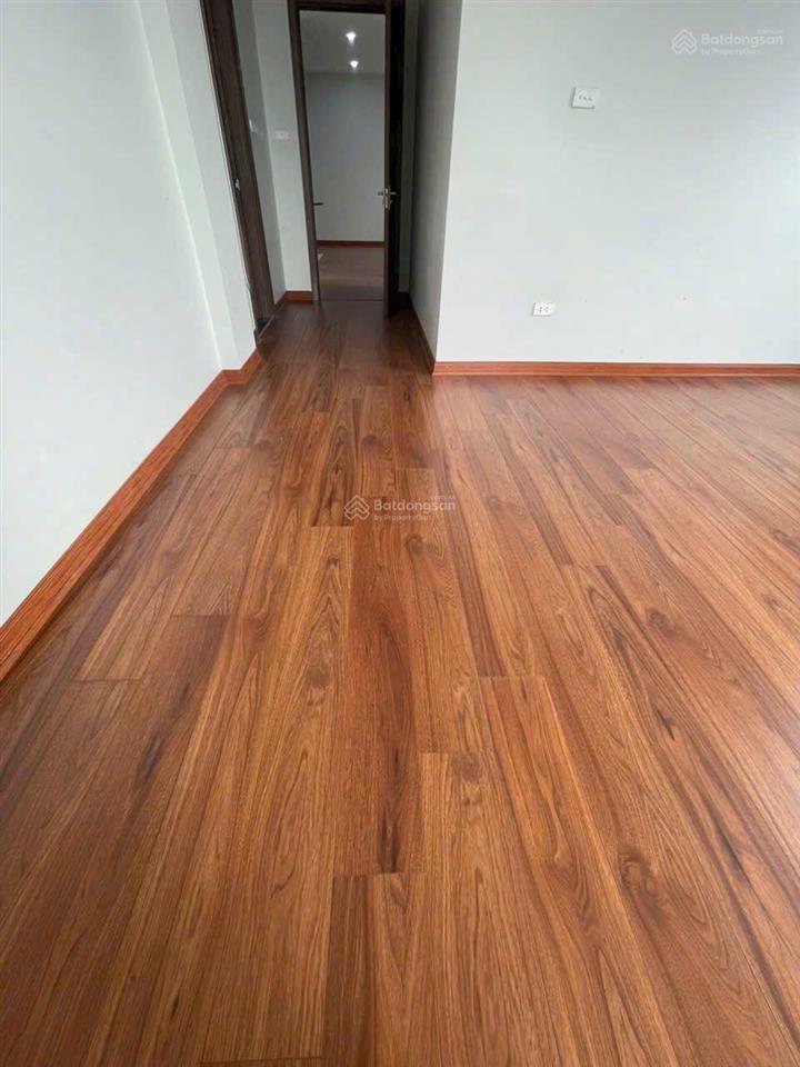 Sài đồng  chung cư 110m2  2 ngủ  mới sửa  9tr