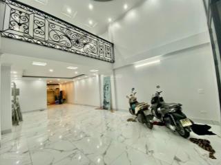 Mp bát khối  cho thuê mb văn phòng  3 tầng * 80m2  chỉ 18tr