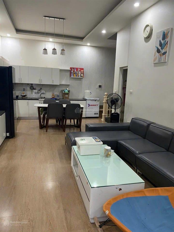 Vũ xuân thiều  nhà 50m2  2 tầng  full đồ  ô tô  9,5tr