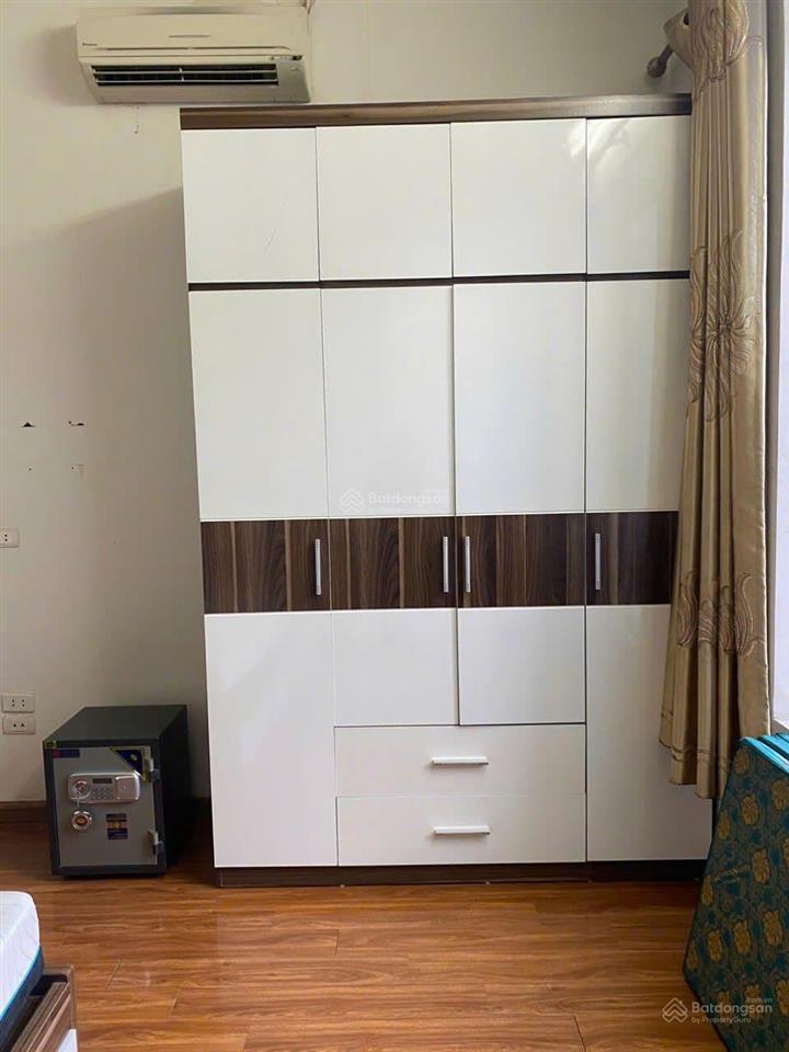 Vũ xuân thiều  nhà 50m2  2 tầng  full đồ  ô tô  9,5tr
