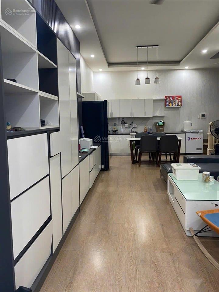 Vũ xuân thiều  nhà 50m2  2 tầng  full đồ  ô tô  9,5tr
