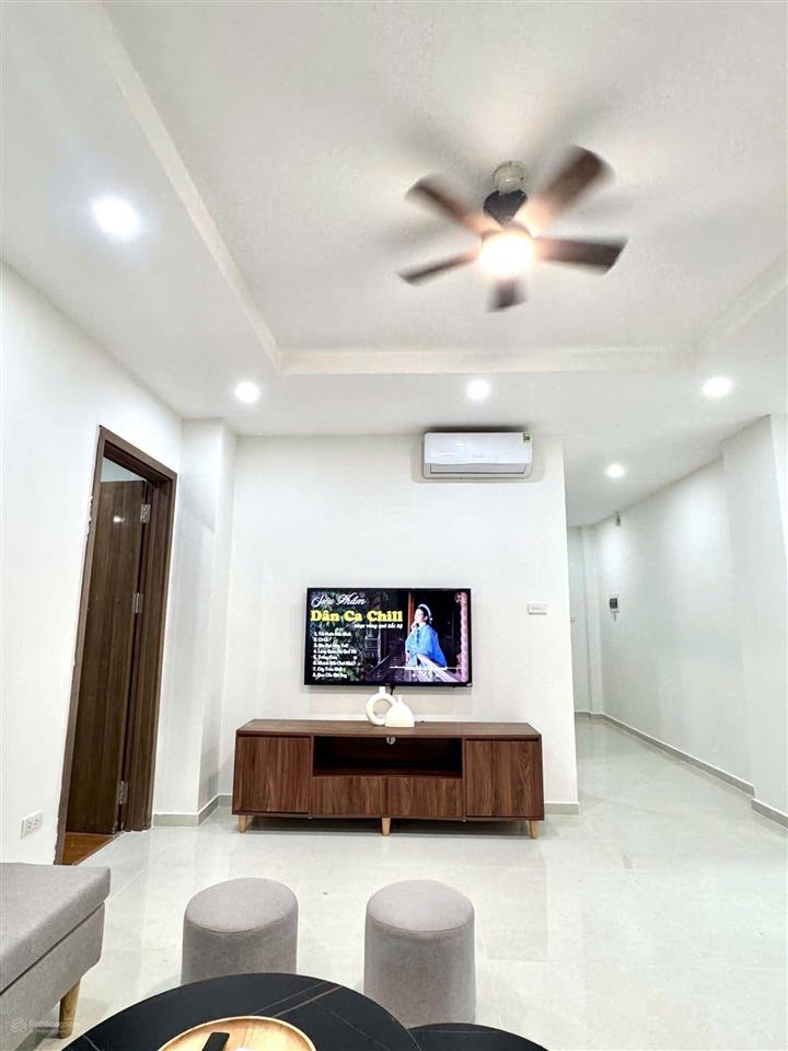 Cho thuê chung cư sài đồng 80m2  2 ngủ  full đồ