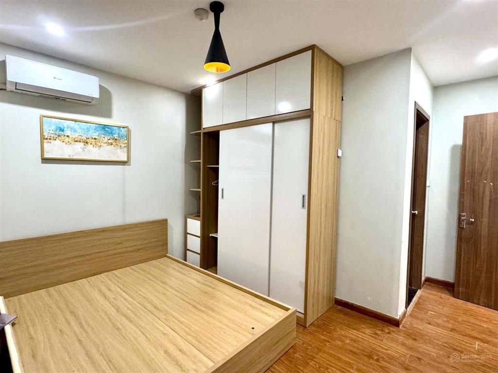 Cho thuê chung cư sài đồng 80m2  2 ngủ  full đồ