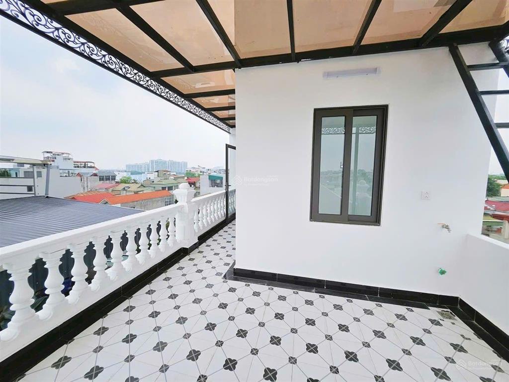 Phúc lợi  nhà 43m2  6 tầng, thang máy  full đồ, ô tô sát cửa  12tr