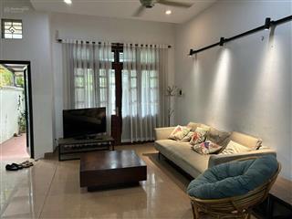 Ngọc thụy, gần trường pháp  nguyên căn, sân vườn 180m2  gara