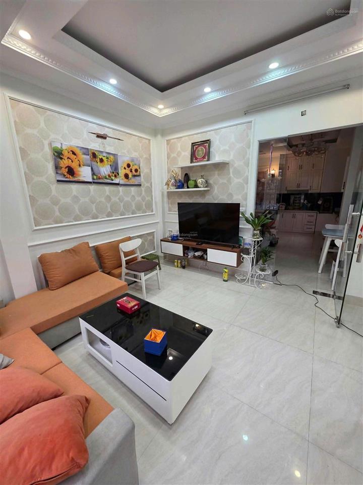 Bát khối, cổ linh  nguyên căn 44m2, ô tô vào nhà  full đồ  13tr