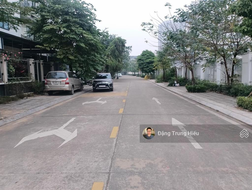 Nhà vườn geleximco đẹp, lô áp góc  114m2  cạnh công viên, trường học  đường 14m  vỉa hè 2.5m