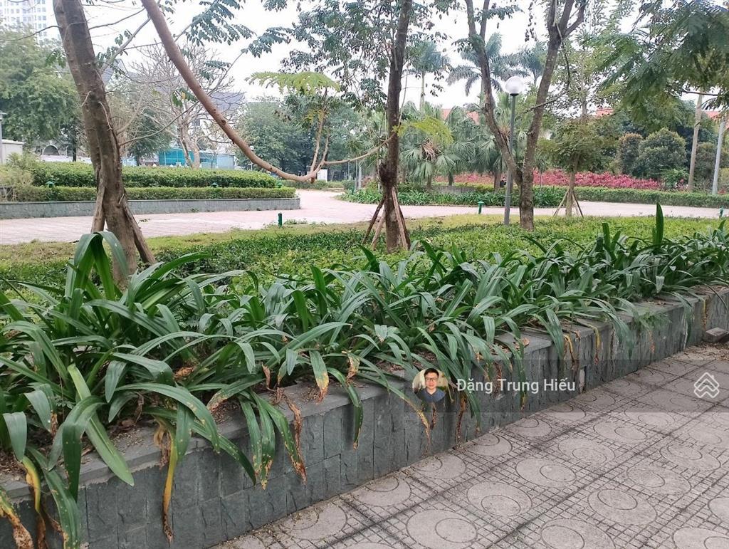 Nhà vườn geleximco đẹp, lô áp góc  114m2  cạnh công viên, trường học  đường 14m  vỉa hè 2.5m
