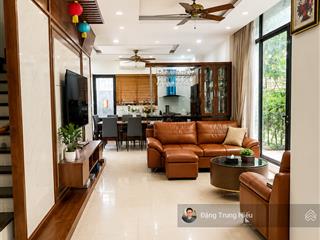 Biệt thự vinhomes thăng long  giá đáy toàn khu  gần hồ  26.8 tỷ bao hết