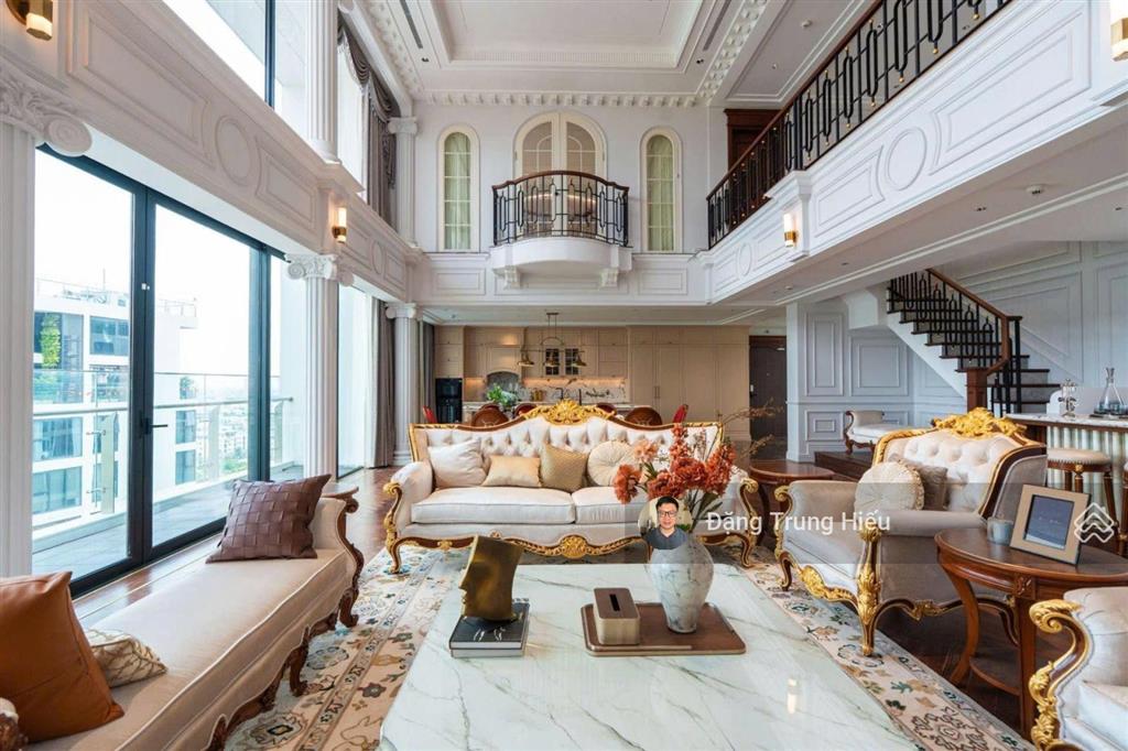 Căn 2n2vs tầng cao, view sông hồng giá chỉ nhỉnh 9.3 tỷ, nội thất cao cấp, vị trí độc tôn.