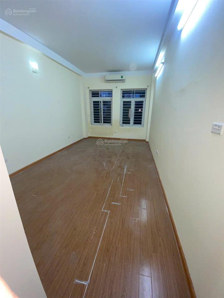 Chính chủ cho thuê nhà riêng tại ngõ 77 xuân la  tây hồ, 35m, 5 tầng đồ cơ bản chỉ 10tr/tháng