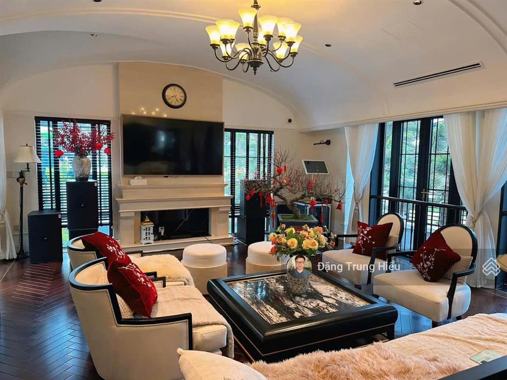 Vipsiêu hiếm  biệt thự đơn lập góc mặt hồ vinhomes thăng long 434m có hầm  nhà cực đẹp