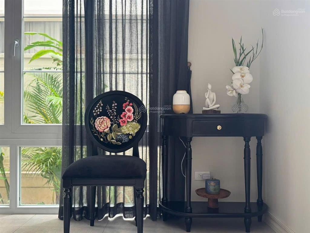 Bt splendora trục chính  lô góc  hàng hiếm  330m2  mt 15m  khu compound ở sướng