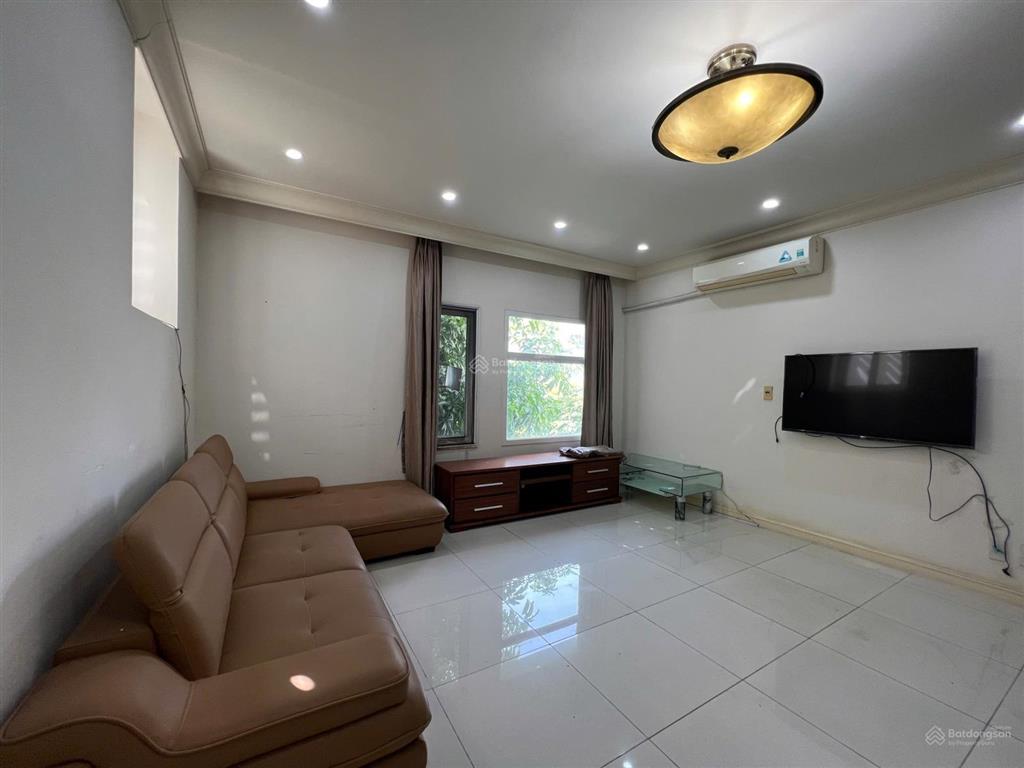 Ngon nhất vinhomes thăng long  lk xẻ khe 90m2 x4 tầng  mt 5m  giá siêu sốc chỉ 22 tỷ