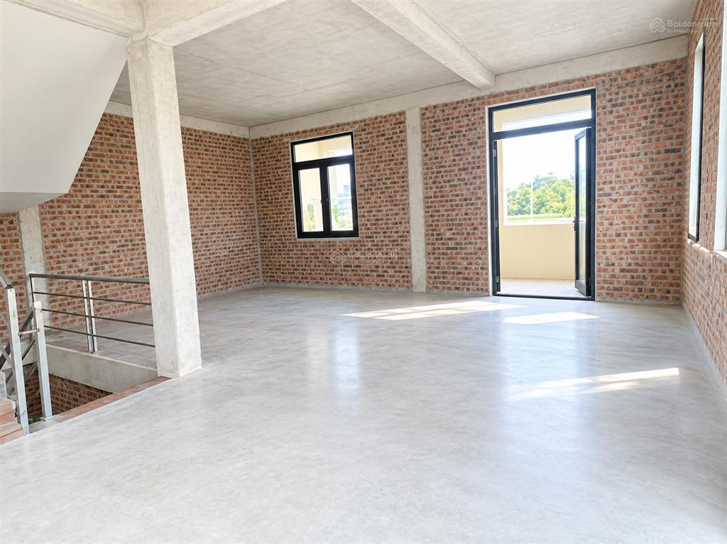 Lk góc mặt phố  3 mặt đường  vỉa hè đá bóng  cạnh công viên  223m2 x 4 tầng  kinh doanh đỉnh
