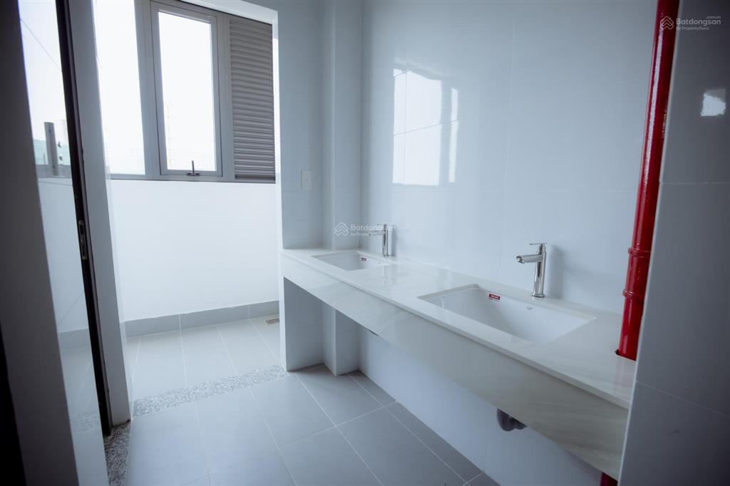 Cho thuê vp căn góc siêu phẩm 700m2 sàn | hoàn thiện cơ bản mới 100% | khu công viên thuận kiều q12