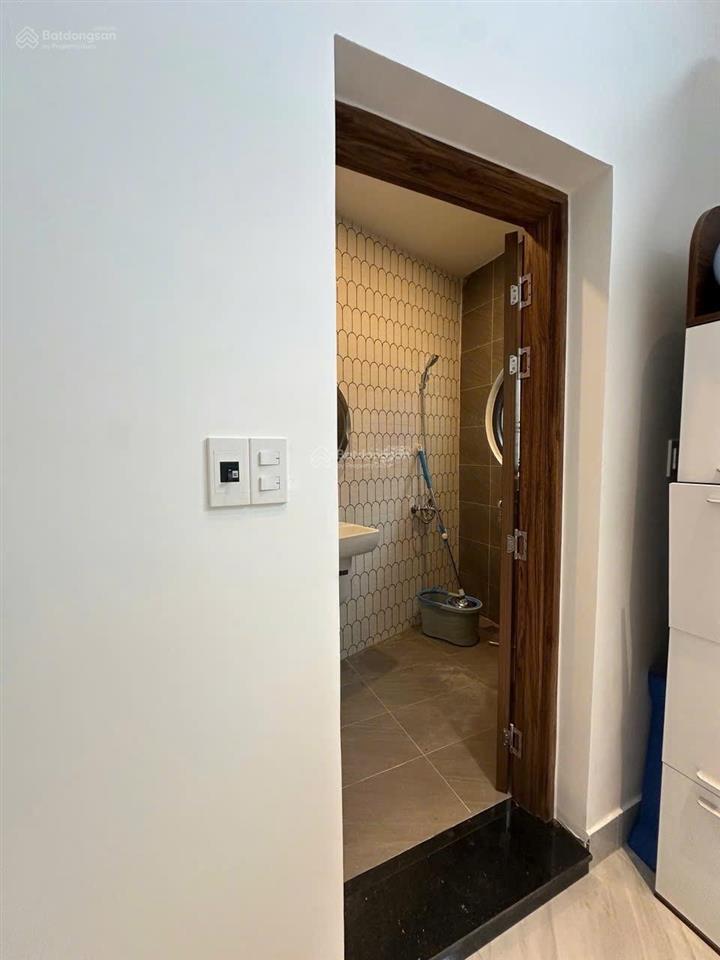 Mt trung tâm sơn trà  đường 5,5m cách bãi biển 500m. dt 51 m²  ngang 6,2m. giá 5,x tỷ bớt nhẹ
