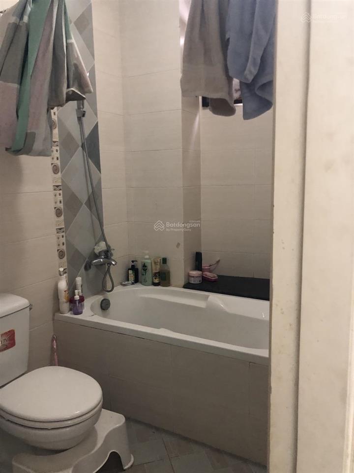 Nhà 4 tầng lý tự trọng lề 2m, phía sau có mặt kiệt ô tô 3,5m diện tích 81m2 x 4 tầng