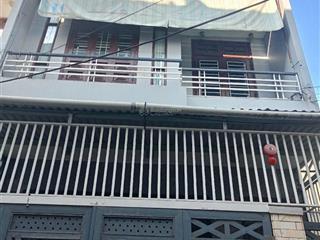 Nhà 3 tầng tiểu la, 98m2, ô tô đậu đỗ, sát chợ hoà cường. 8.x tỷ. nhà cực kỳ kiên cố