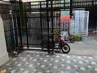 Bán nhà c4 đất 80m2, kiêt nguyễn lương bằng
sát đường chính. oto tải thông. chỉ 2.x tỷ