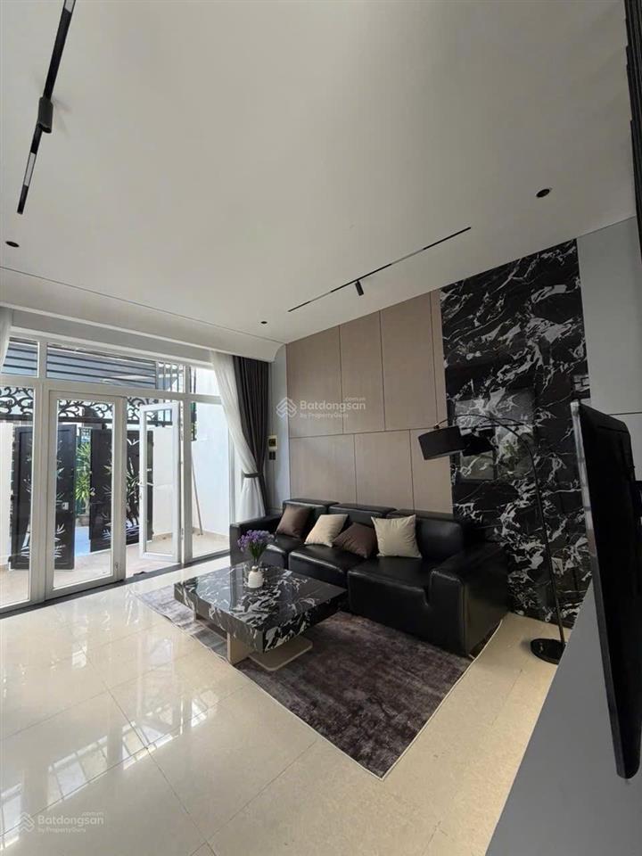 Kiệt ô tô 5m nguyễn tất thành. cách biển 30m  thông trần cao vân. chỉ 6tỷ x nhà 2 tầng