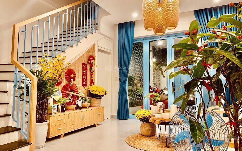 Nhà 3 tầng, 71m2, nguyễn hưu thọ đoạn trung tâm.  nhà trang bị tất cả nước năng lượng và hệ th