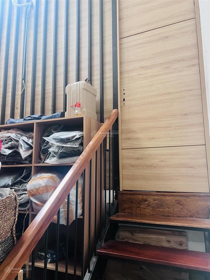 Nhà 3 tầng 94m2 nguyễn văn linh  5 phòng  sát đường chính  gần cầu rồng  giá 6,2 tỷ